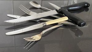 Cutlery | The slow economy | @robertz @ robzlog.co.uk
